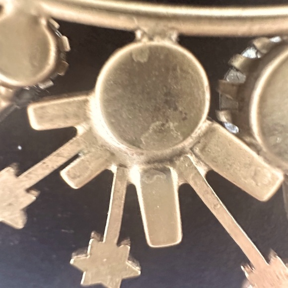 Gold-tone Starburst Necklace with Crystal Clear Round and Baguette Cryst… - Picture 12 of 12